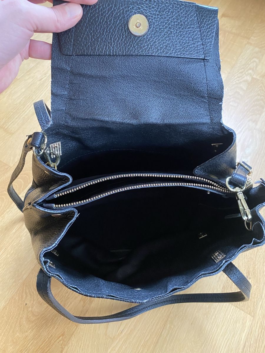 Borse da donna: Schwarze Handtasche – Usato da Burgdorf venduto da allesolivia 3