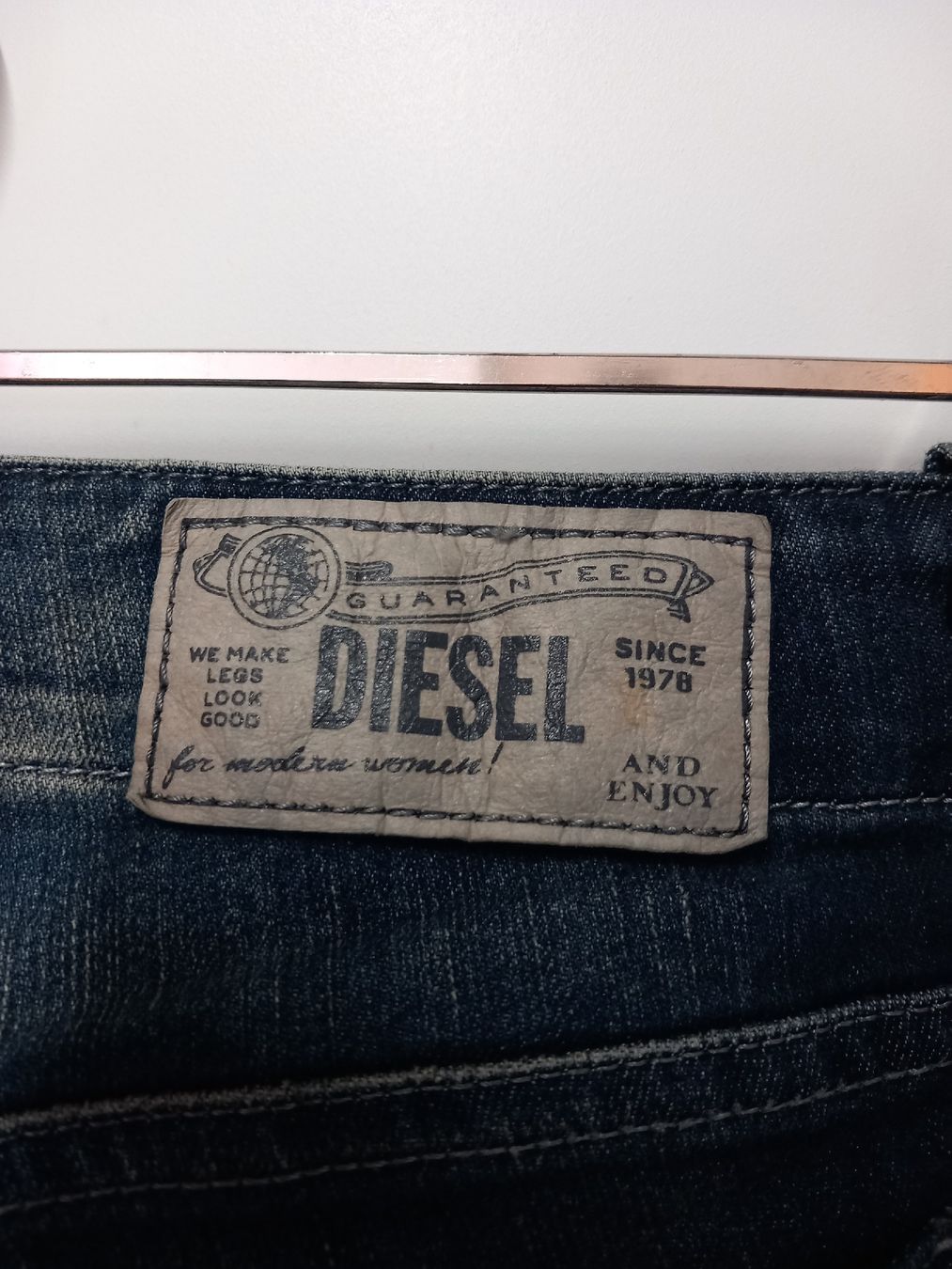 Diesel Jeans: Diesel Stretch Jeans W24/L32 blau – Gebraucht aus Gwatt (Thun) von umwelt-brocki 4