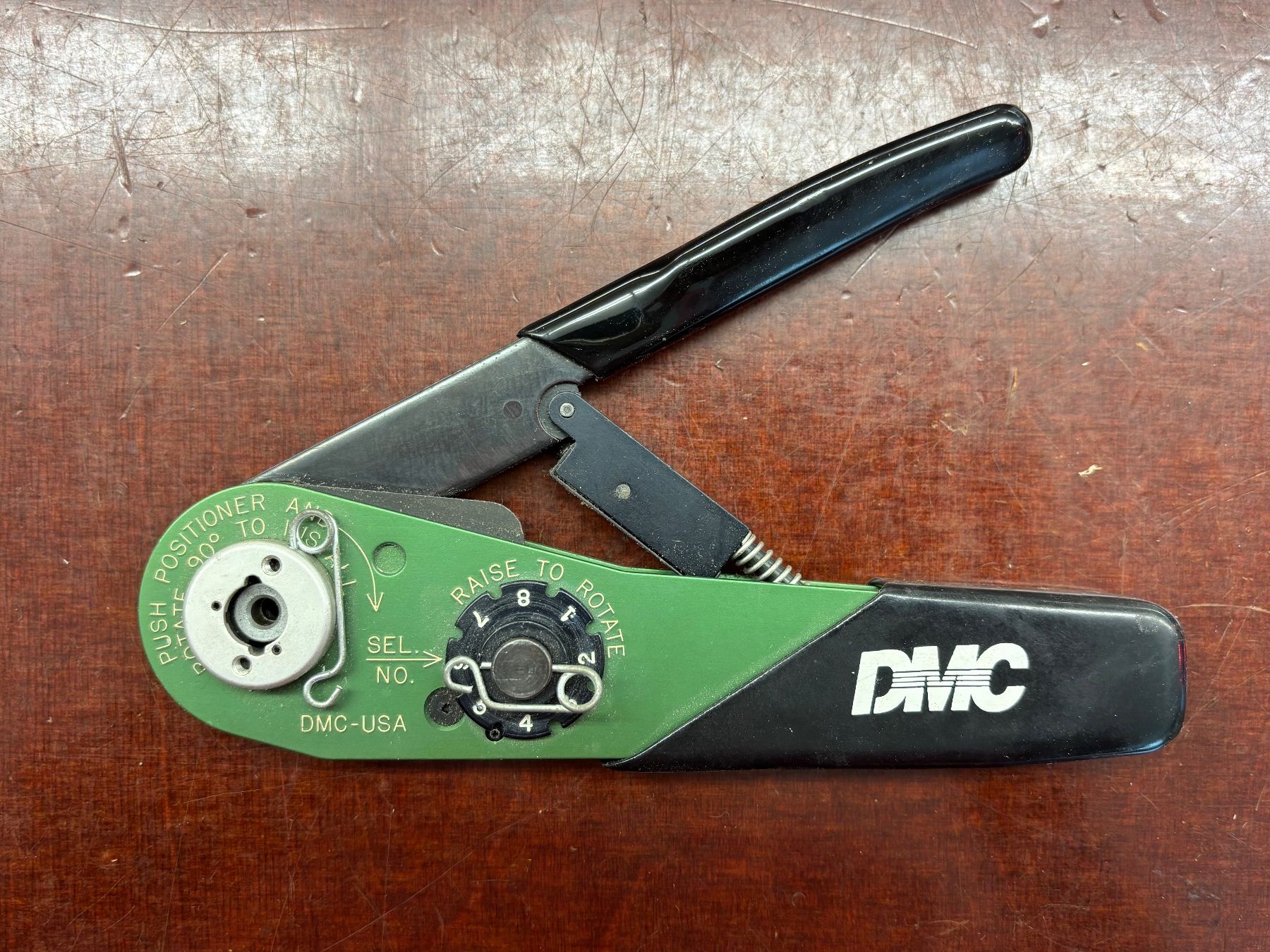 DMC Tutti gli attrezzi: DMC MH860 Crimpzange mit Anleitung – Usato da Winterthur venduto da ReUse_Baumarkt 6
