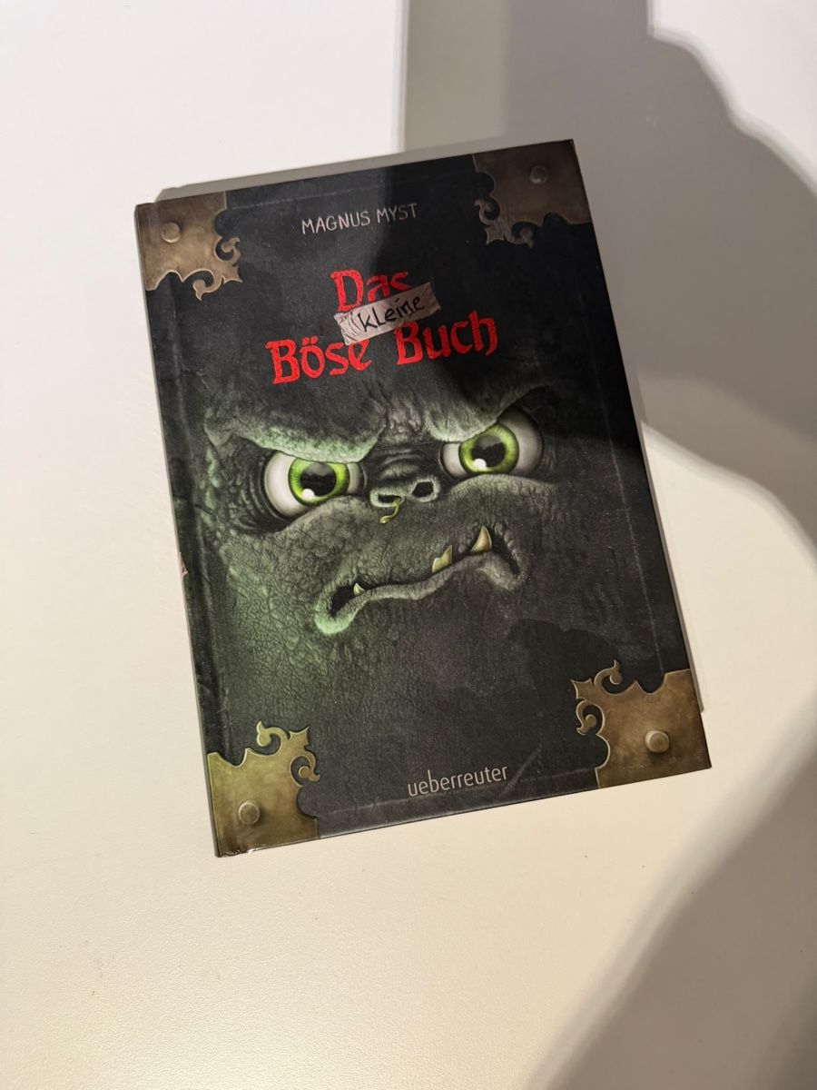 Livres: Das kleine Böse Buch 1  – Neuf (Voir description) à Kilchberg ZH par BiancaRK7