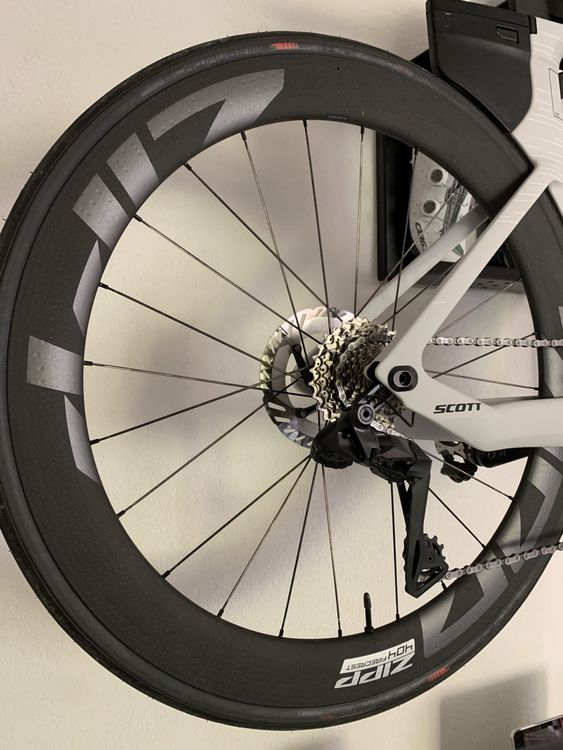 Zipp Pneus & Kompletträder: Zipp 404 firecrest carbonne neuves (sans cassette/disque) – Neu (gemäss Beschreibung) aus Genève von alnitak817