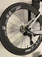 Zipp 404 firecrest carbonne neuves (sans cassette/disque)