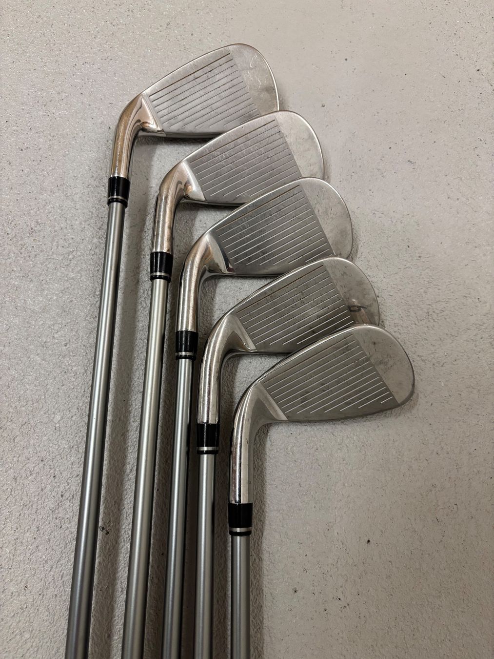 Wilson Schläger & Sets: Wilson Staff D7 Golf Eisen Set Damen RH – Gebraucht aus Schwyz von Mashie 2