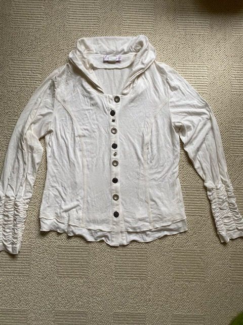 T-shirt: T-Shirtbluse – Usato da Riehen venduto da Claudia024