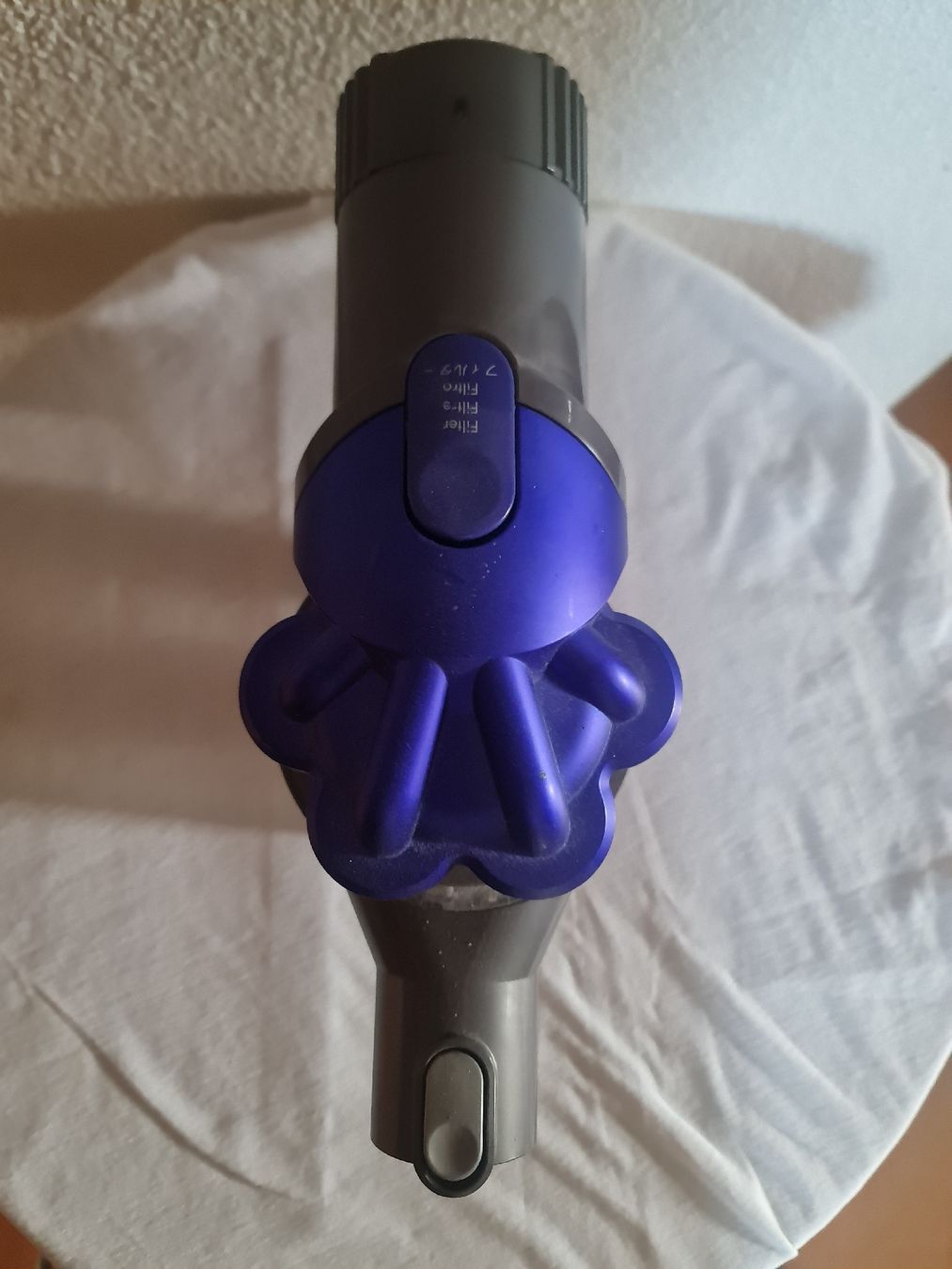 Dyson Aspirapolveri & Accessori: Dyson Handsauger DC-35 multifloor – Usato da triengen venduto da fad_g29d 5