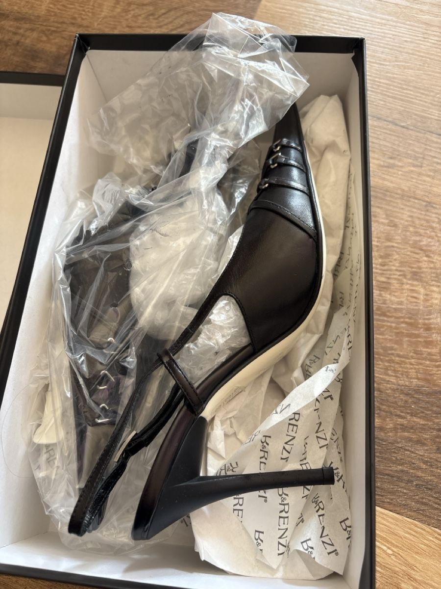 Chaussures femmes: Renzi Pumps High Heels  – Neuf avec emballage d'origine à Bern par LoveVintageY2K 5