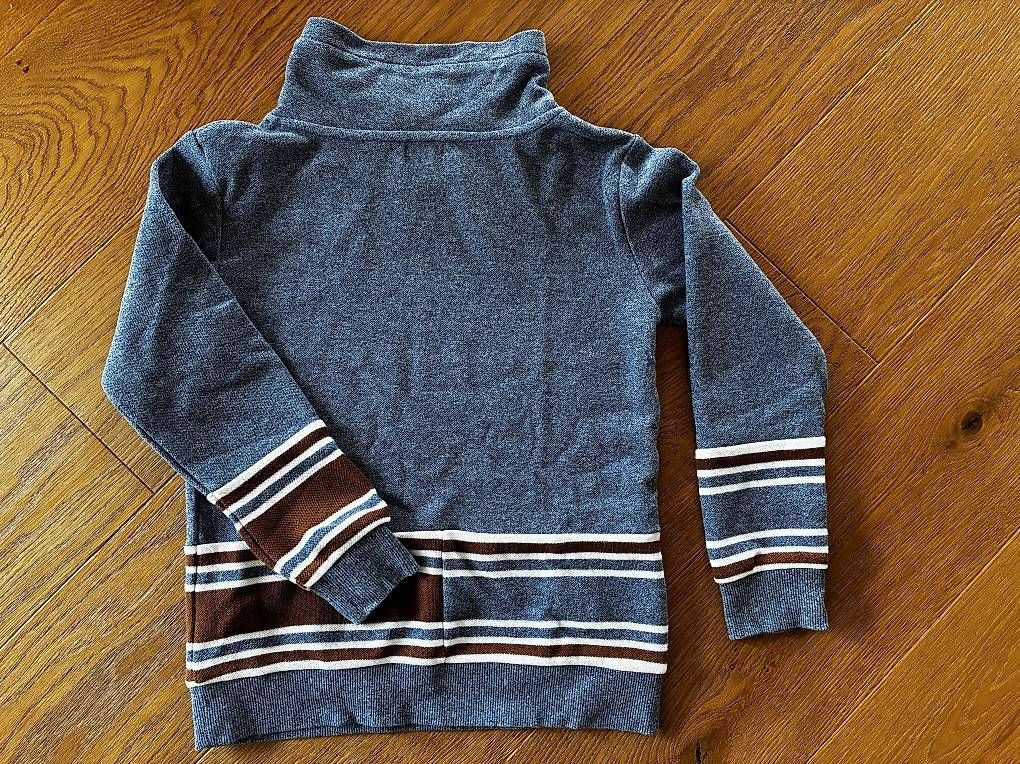 Pullover & Sweatshirts: Pullover 152cm – Gebraucht aus Männedorf von han_5vkz 1