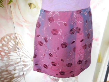 ca Gr. 36 Minirock lila vermutlich Seide Bund 40cm L38cm