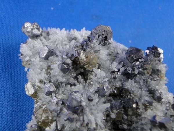 Mineralien & Heilsteine: Galena mit Sphalerit var. Cleiophane und Quartz – Gebraucht aus Schinznach Bad von Demerald 3