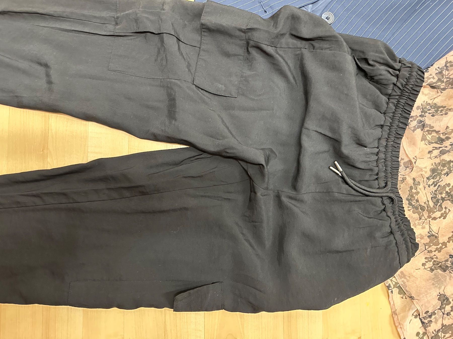 Lotti di vestiti: Marken-Kleiderset in Gr. S/36 – Usato da Pfäffikon ZH venduto da RIGI70 1