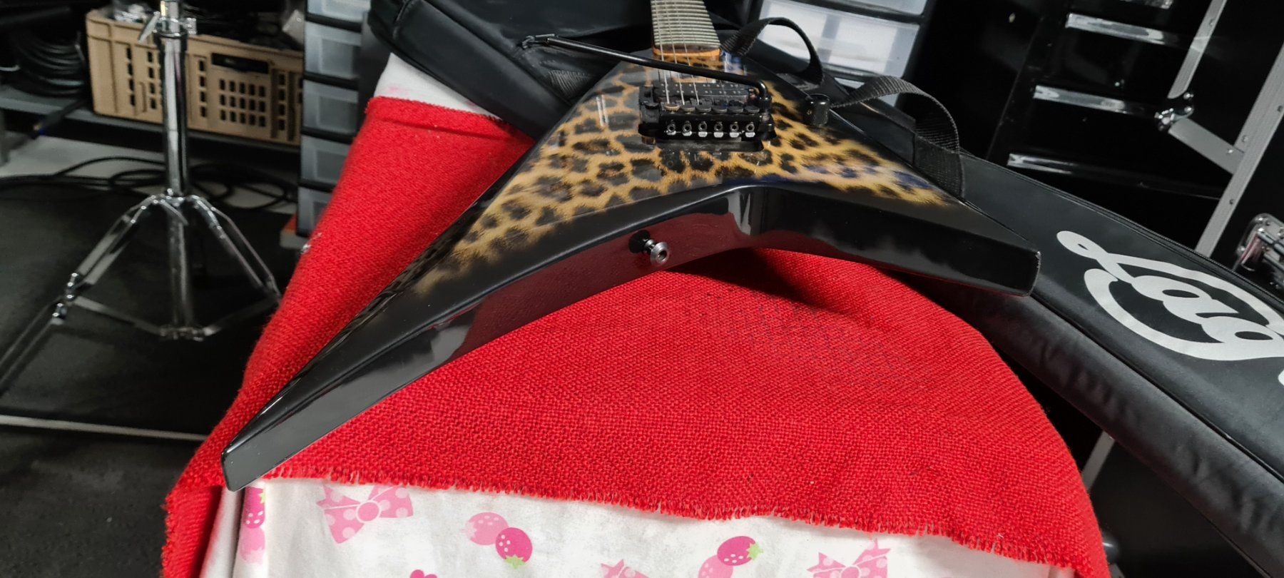 Musikinstrumente: E-Gitarre Lag, Vintage Alles original !!!!! – Gebraucht aus Wallisellen von Roci1 7