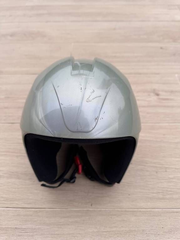 Caschi: Casque de ski enfant  – Usato da Crans VD venduto da SunDance20 1