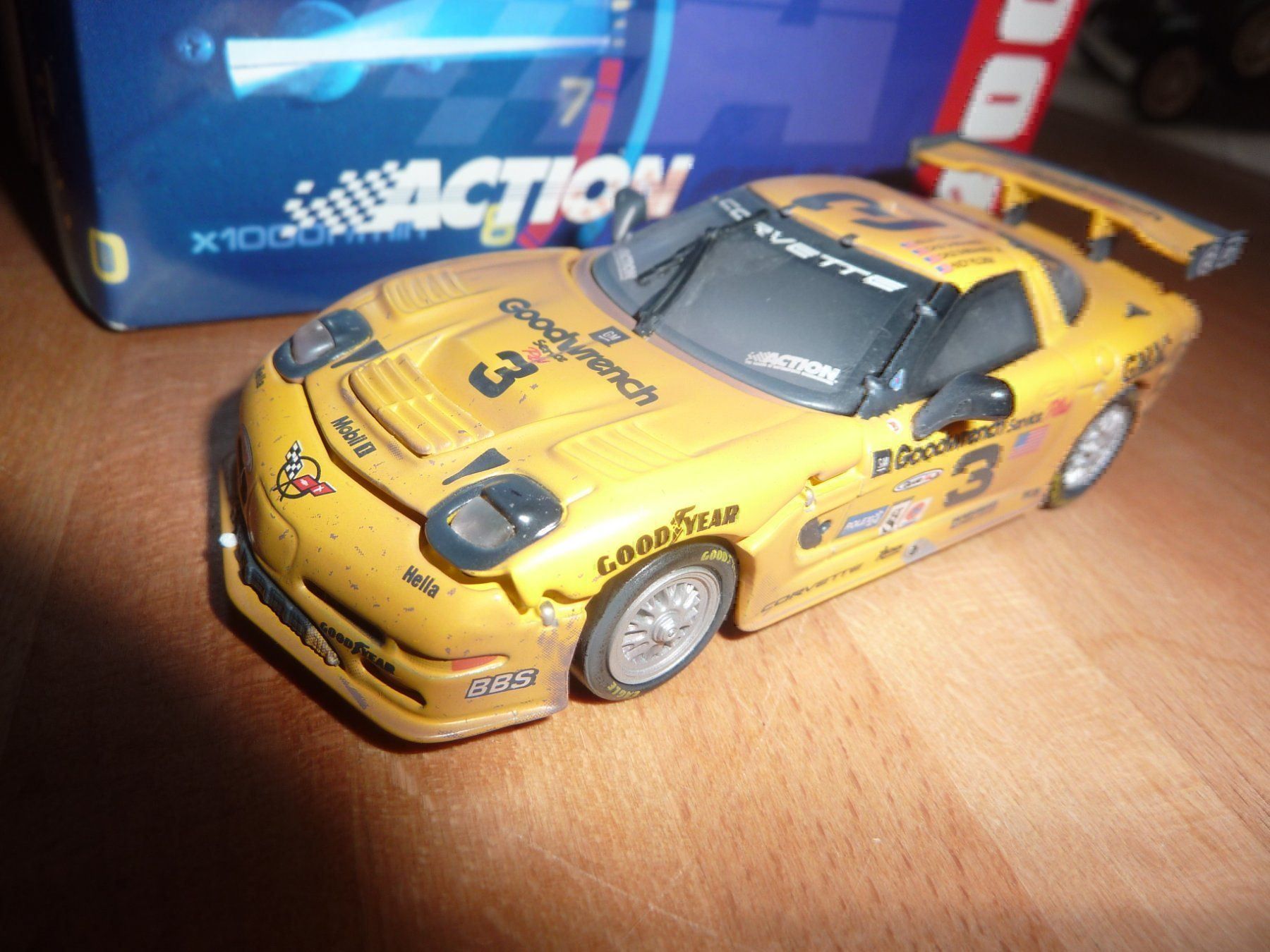 Chevrolet Modellini d'auto: CORVETTE C5R – Nuovo e nell'imballaggio originale da Balsthal venduto da bouteliee 1