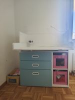 Wickeltisch und Schreibtisch vom IKEA