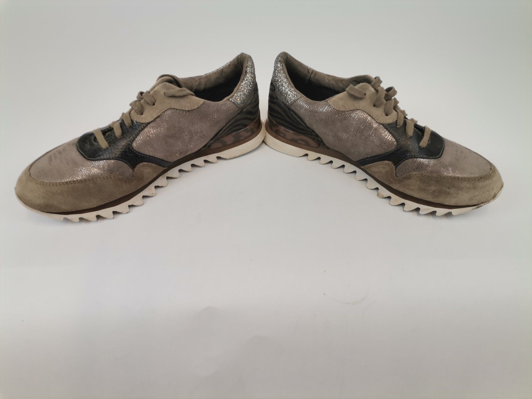 Tamaris Scarpe da donna: TAMARIS Trend Sneaker Damen Gr. 41 – Usato da Schaffhausen venduto da Restwert_SH 2