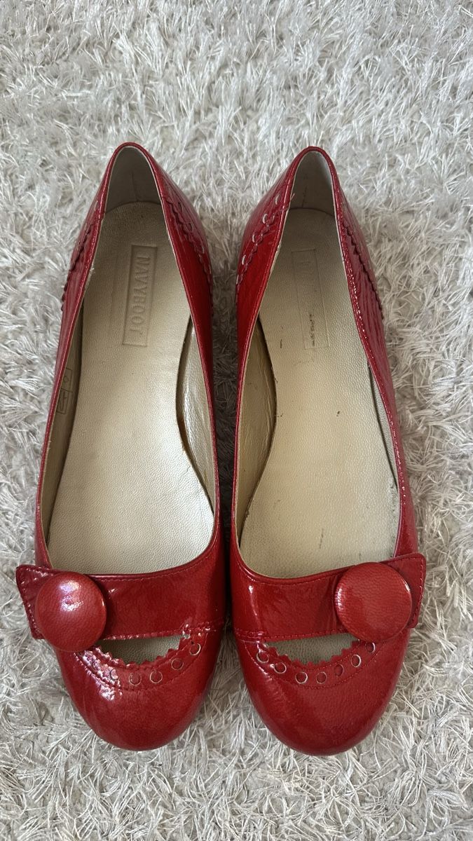 Scarpe da donna: Ballerines rouges vernies T.37 en cuir – Usato da Vuippens venduto da ale_6gkb 6