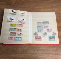 Briefmarken Album, viele Briefmarken