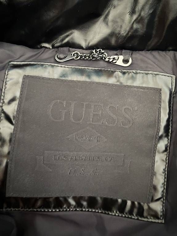 Giacche: Guess Jacke – Usato da Oensingen venduto da luk_6wrk 1