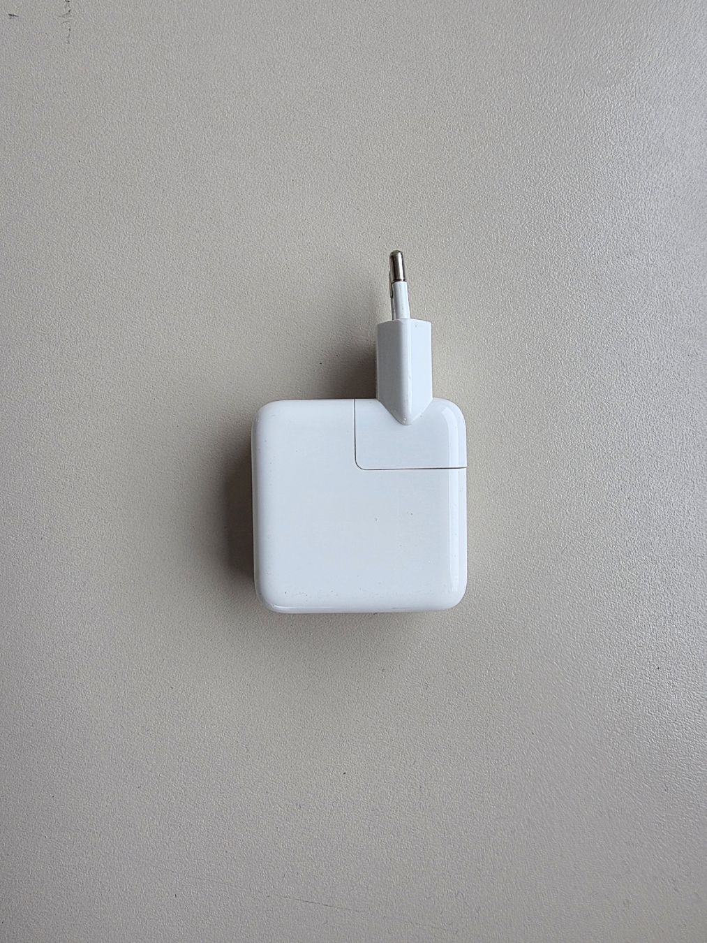 Apple Caricabatterie: Apple MacBook Air / iPhone / iPad Ladegerät – Usato da Biberist venduto da Volo28