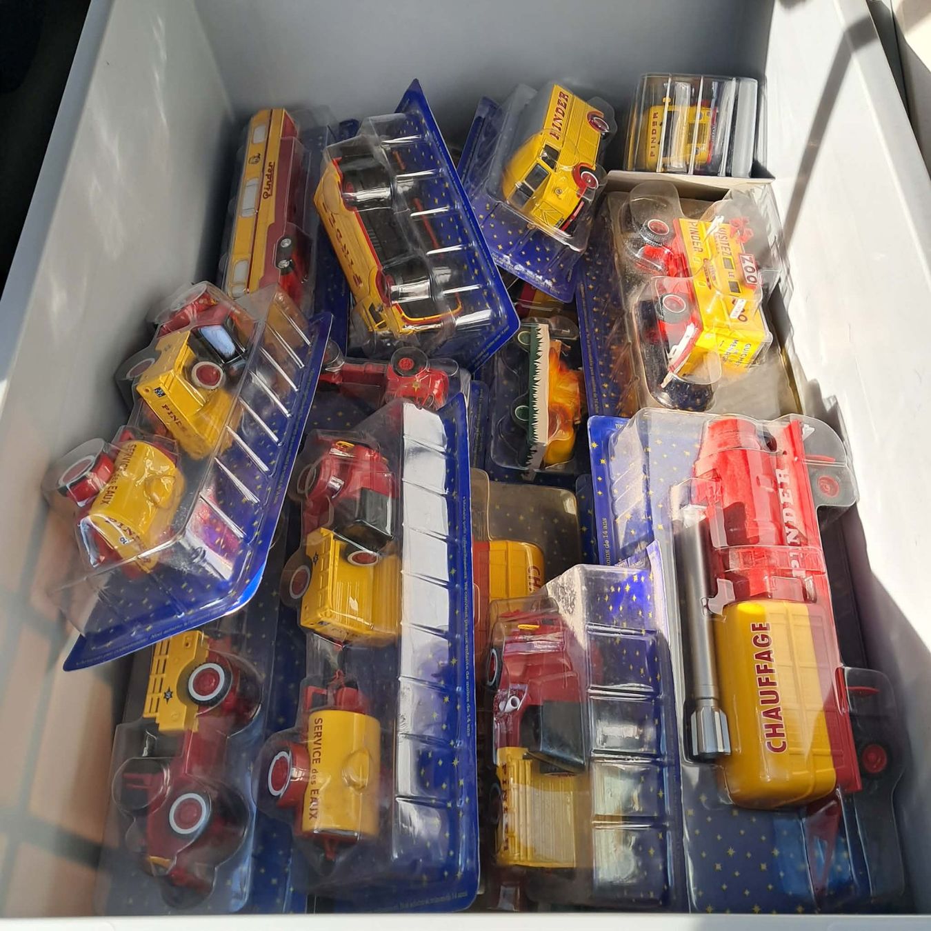 Kit di modellismo & Modellini statici: Lot de véhicules miniatures du cirque Pinder – Nuovo e nell'imballaggio originale da PRILLY venduto da 55b_nh8l 1