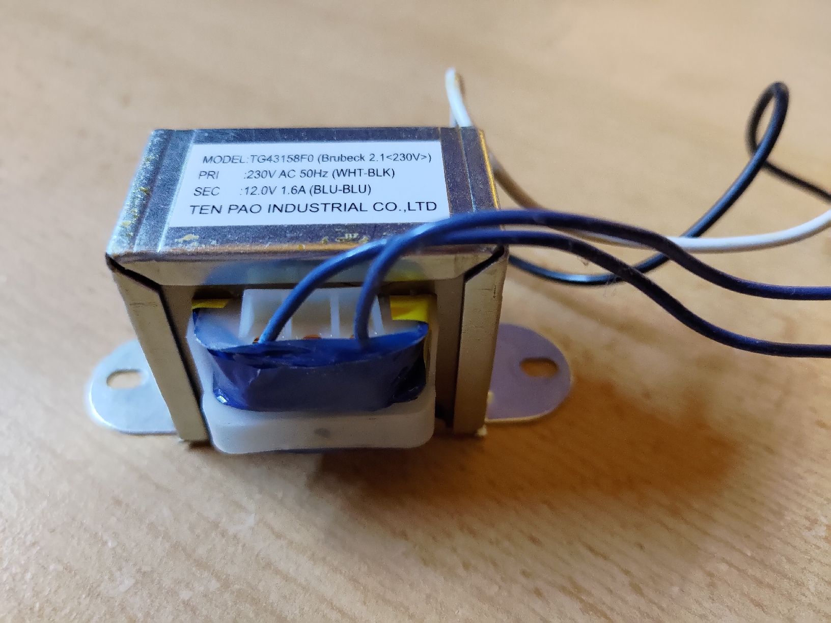 Componenti elettronici: Transformator 12V 1.6A – Usato da Mels venduto da erichstuder 2