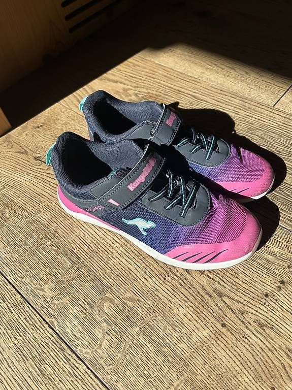 Scarpe per ragazze: Kangaroos Hallenturnschuhe 36 – Usato da Saas Fee venduto da michaberchtold