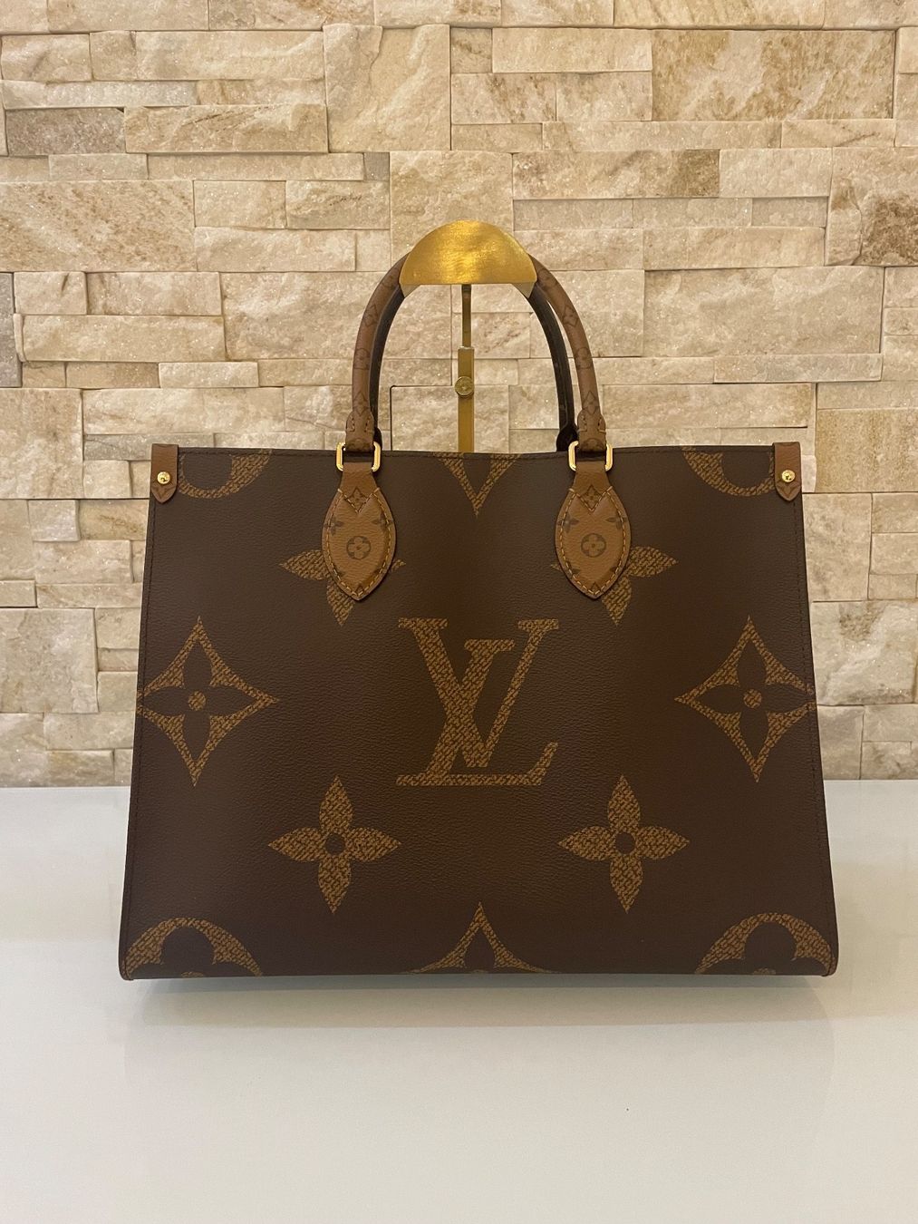 Louis Vuitton Borse da donna: Louis Vuitton OntheGo - Nr. 237 – Usato da Hittnau venduto da LuxAndMore