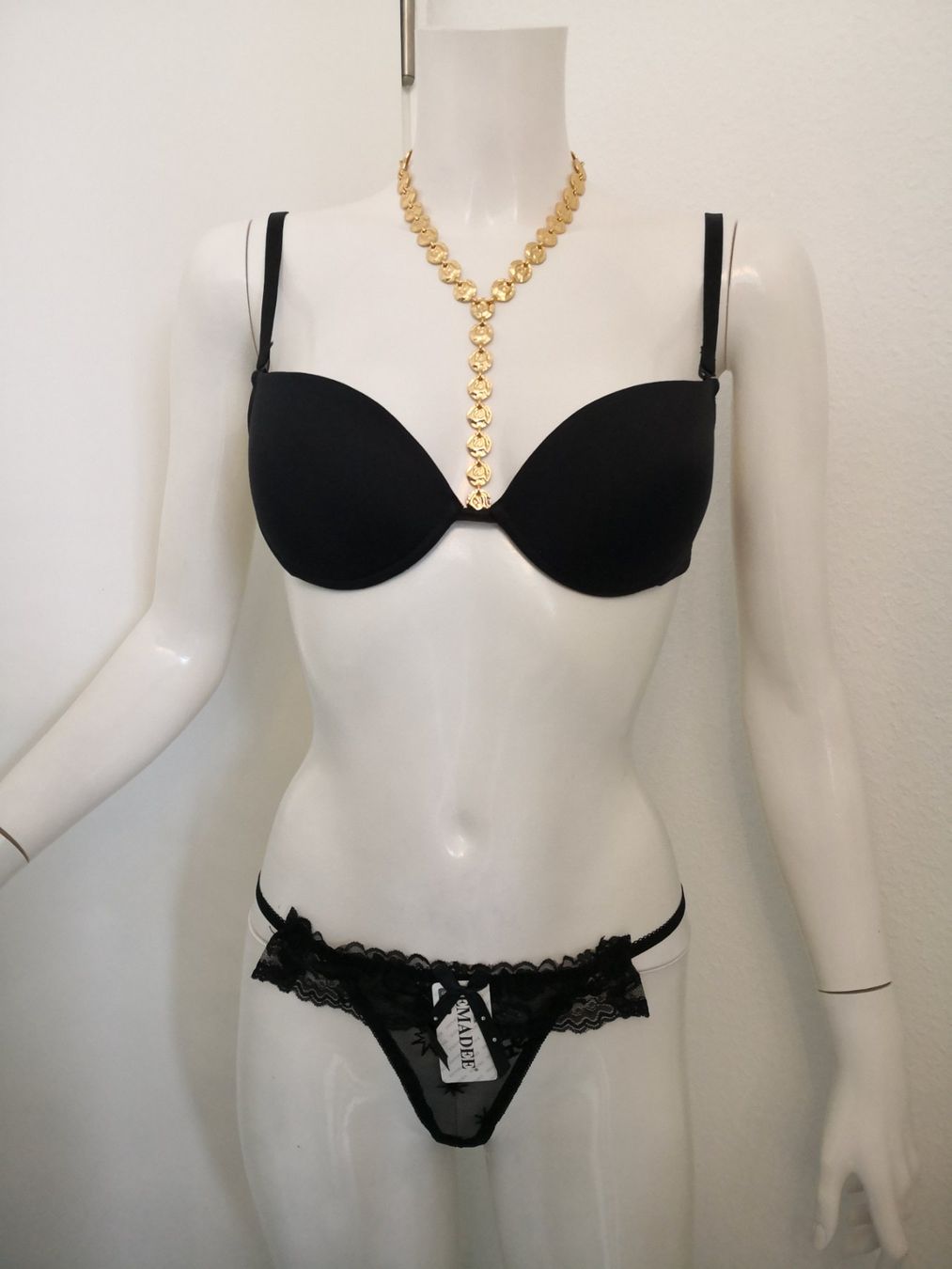 Intimissimi Altra biancheria intima: 🤩12STK: INTIMISSIMI BH'S LEOSPITZE & MULTIFUNKTION &STRINGS – Usato da Olten venduto da Naja-Twins-Twins 4
