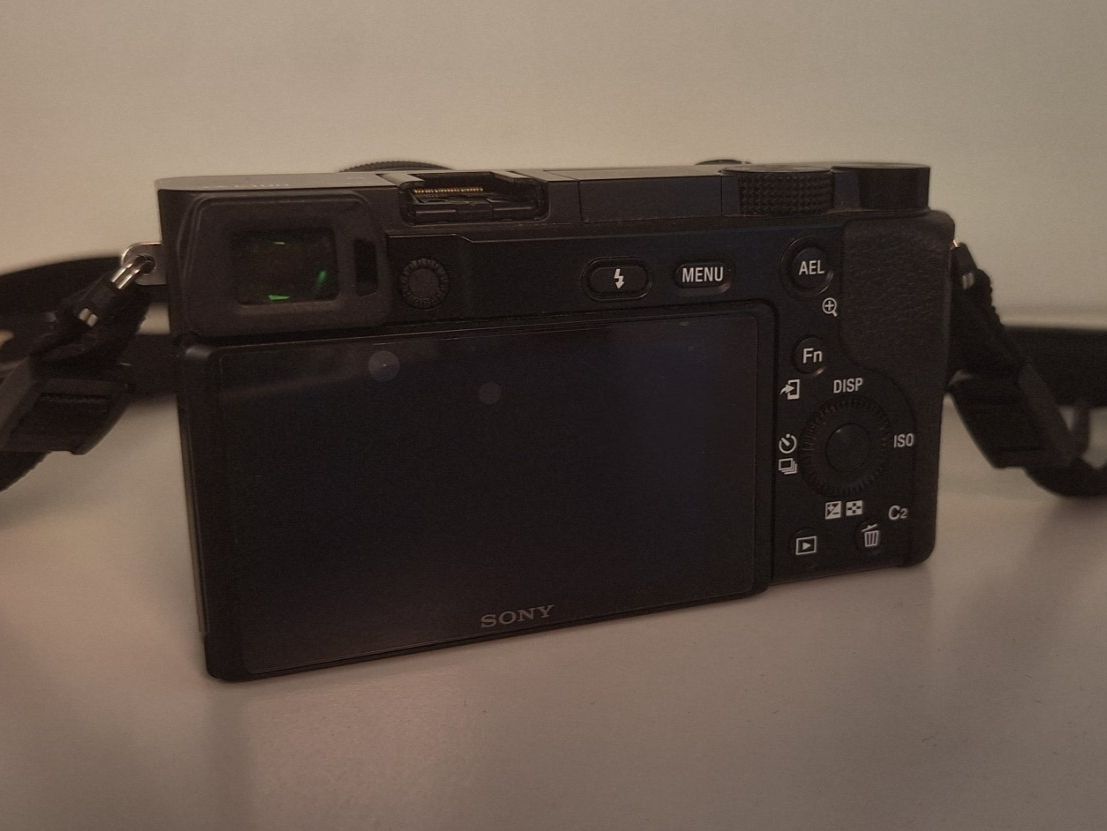 Sony Appareil photo: Sony Alpha 6100 Kit – D'occasion à Heitenried par var_psg7 1