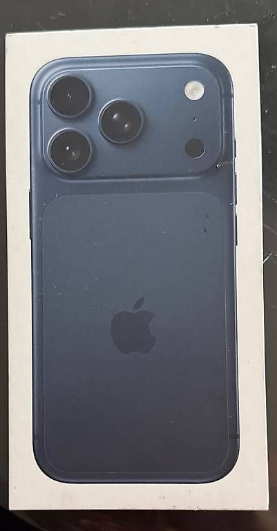 Apple Portables: Iphone 17pro – Neuf avec emballage d'origine à Flawil par Dacaj.6