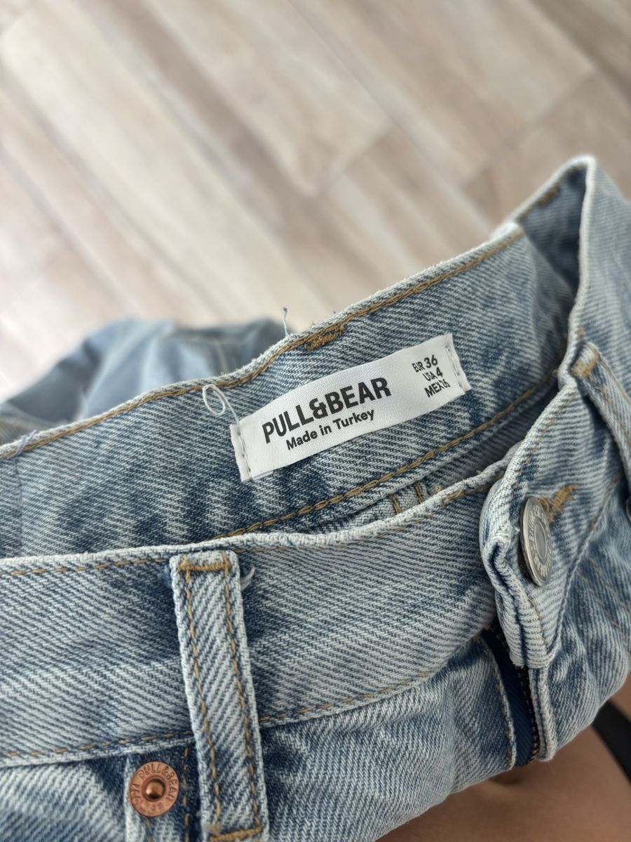 Pull&Bear Jeans: Hellblaue Jeans straight-leg Pull & Bear Gr. 36 – Neuf (Voir description) à Richterswil par ViviKiKo 1