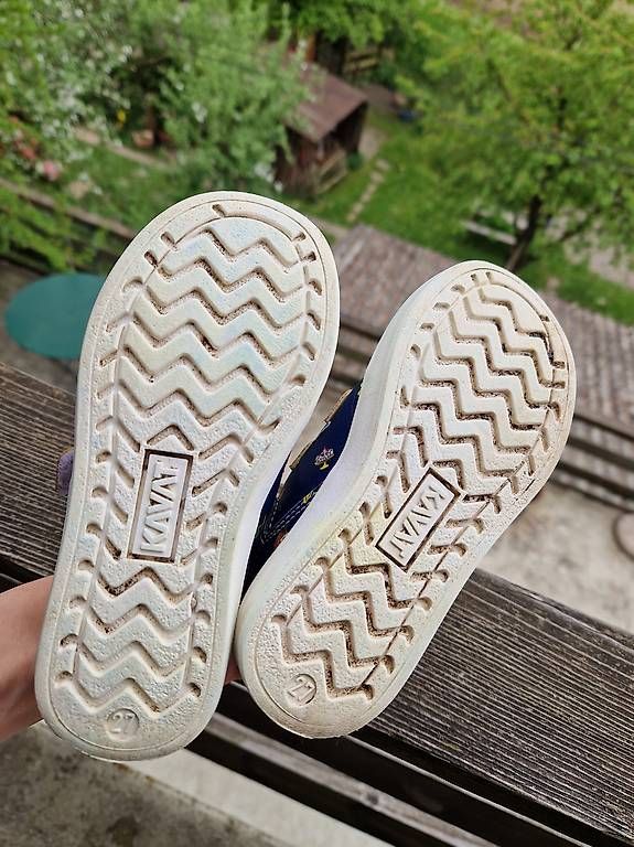 Scarpe per ragazzi: Pippi Schuhe, Sneaker Kavat 27 – Usato da Rutschwil venduto da tho_9lxq 2