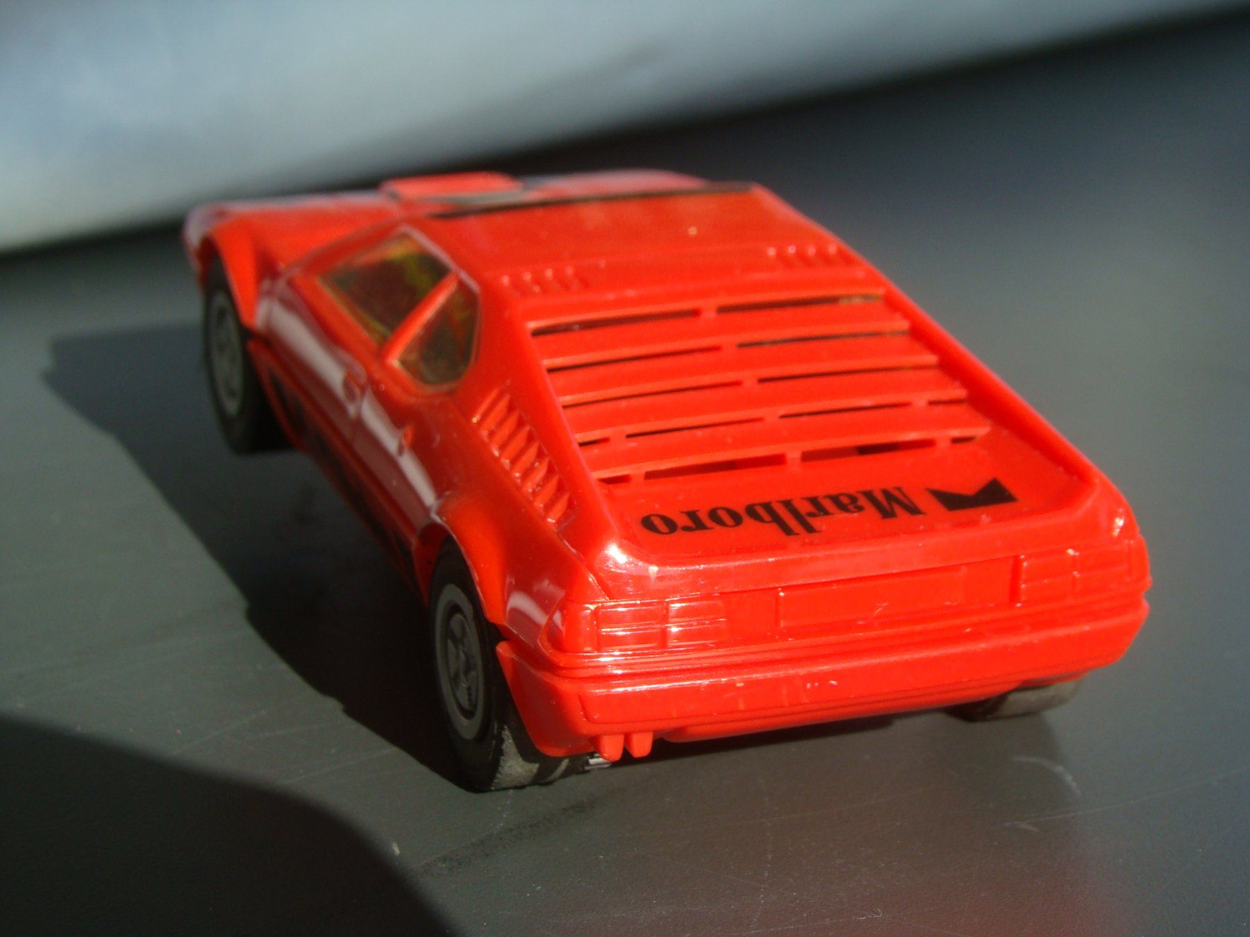 Fleischmann Rennbahnen: Fleischmann BMW M1 rot sehr selten 70er – Gebraucht aus Walzenhausen von Vanquish711 5