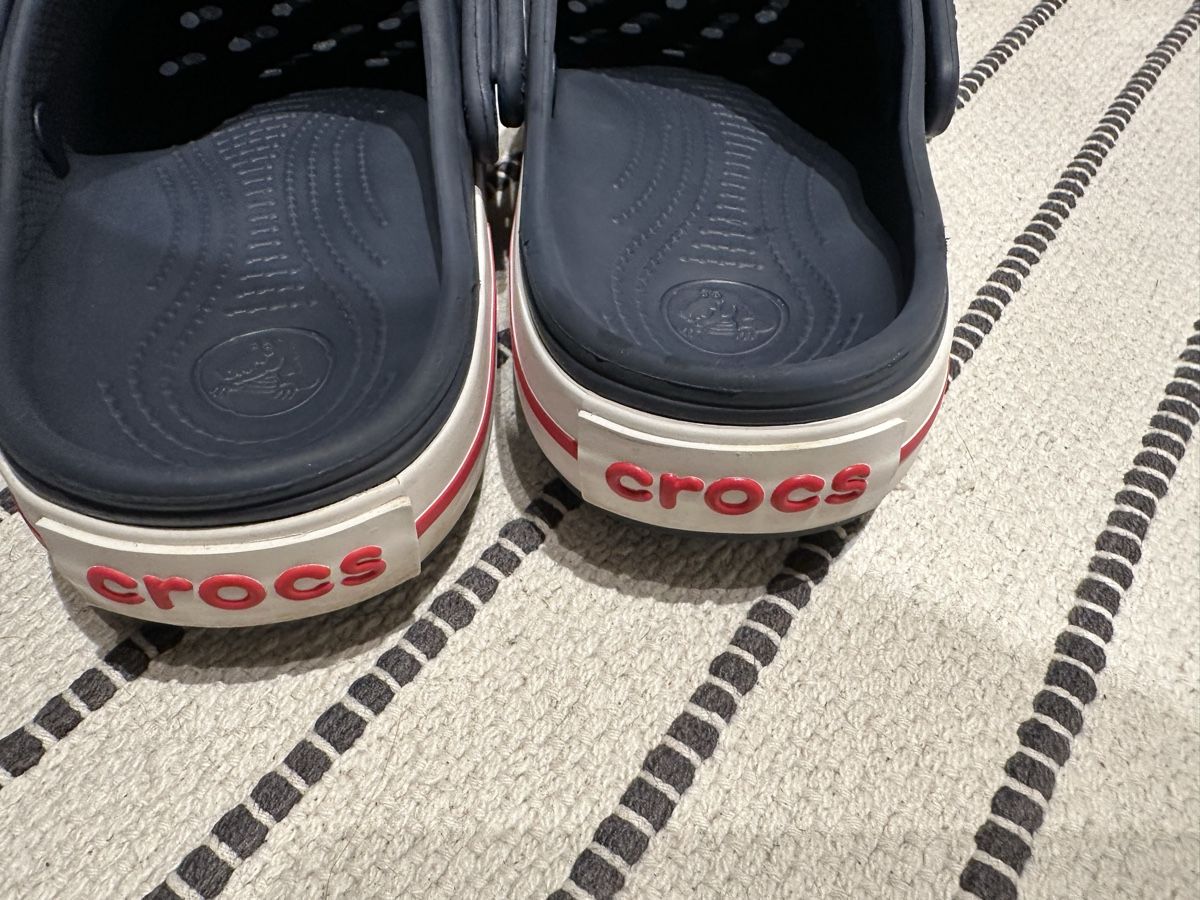 Crocs Herrenschuhe: Crocs blau neuwertig Grösse 40-41 – Gebraucht aus Ardez von 2004ankek 5
