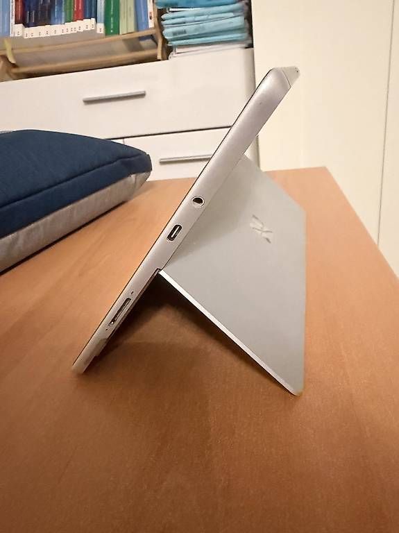 Microsoft Tablet PC: Tablet Microsoft Surface GO 8GB RAM – Usato da Glattbrugg venduto da mir_vx2c 4