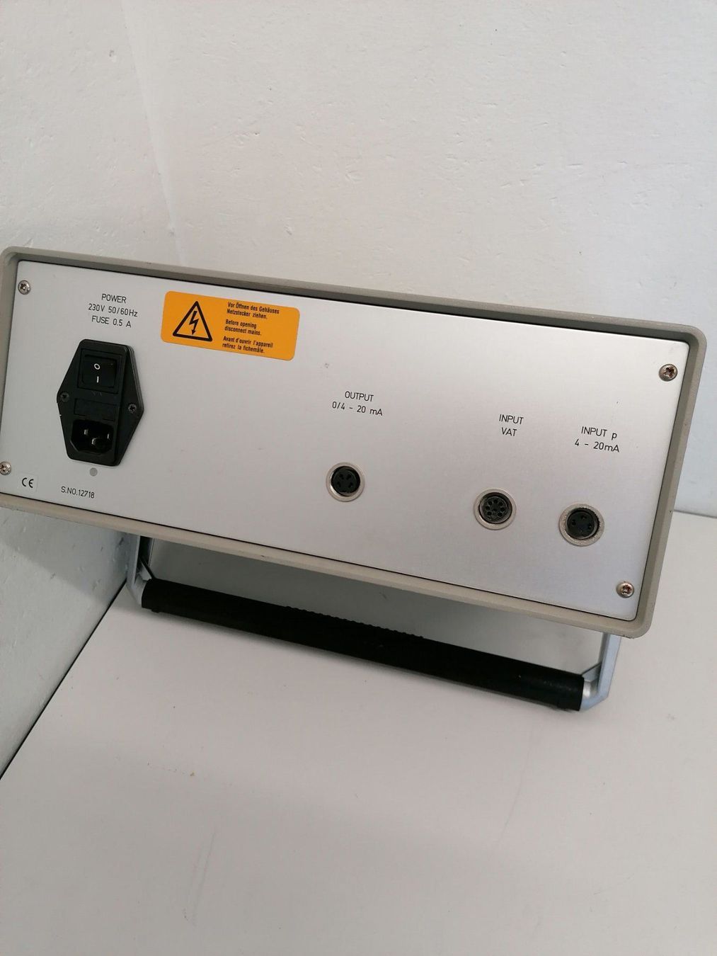 Misurare: Höntzsch Flow Measuring Insrument – Usato da Niederdorf venduto da LeptonAG_Labor 3
