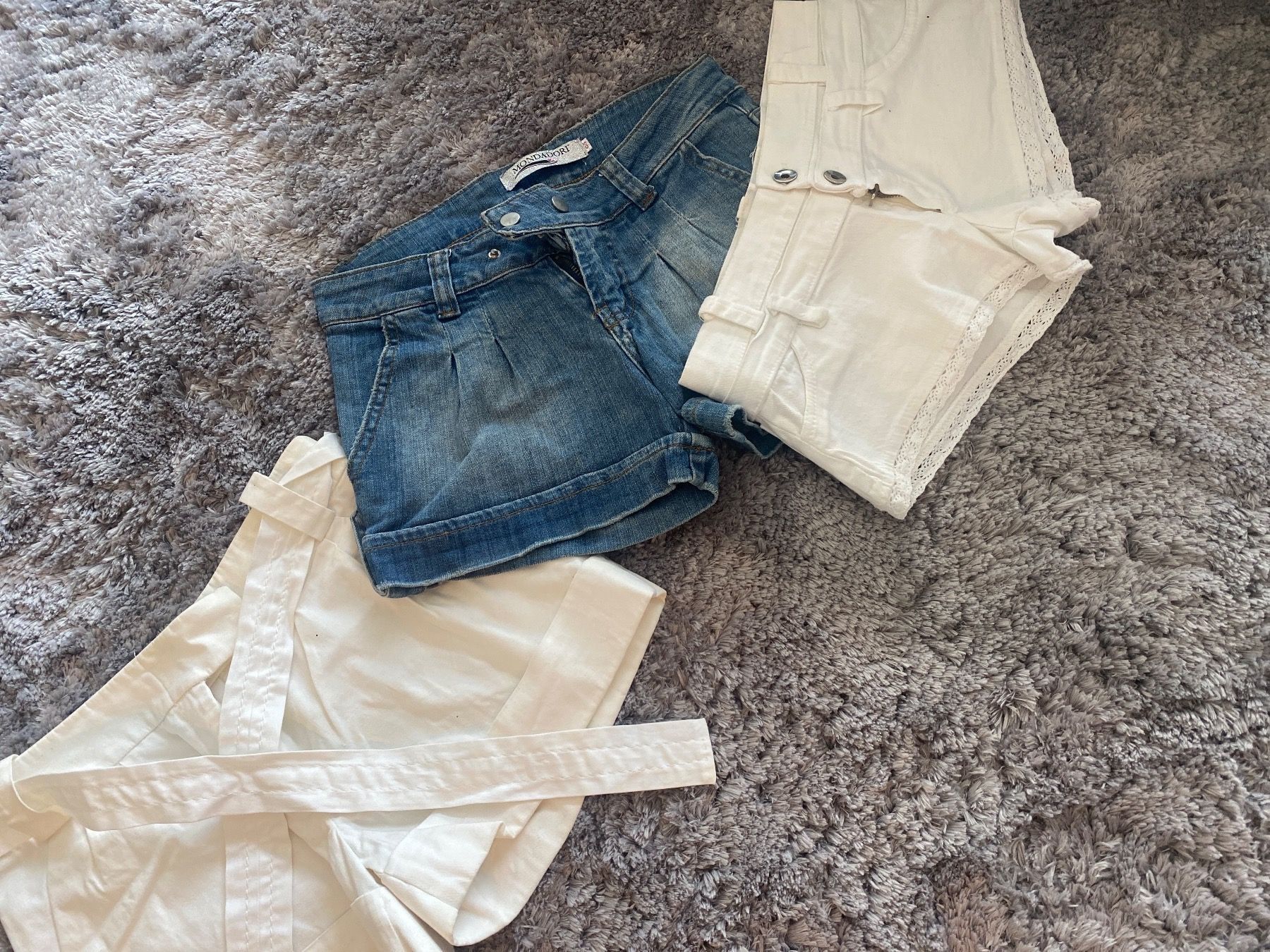 Hosen: Shorts – Neu (gemäss Beschreibung) aus Zürich von lcl_r88r