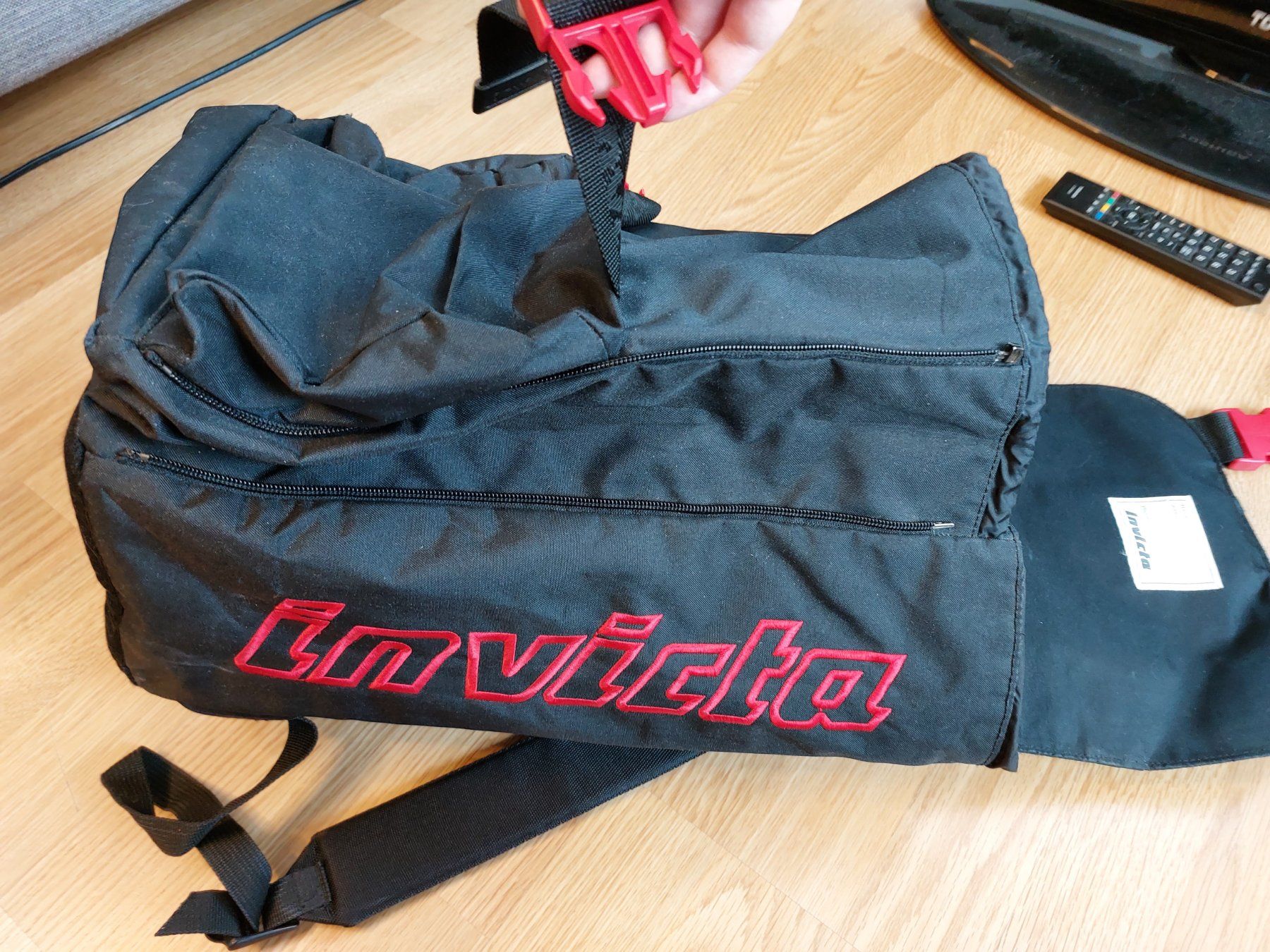 90er/00er Jahre Ära Vintage Invicta schwarz Rucksack (Gebraucht) in ...