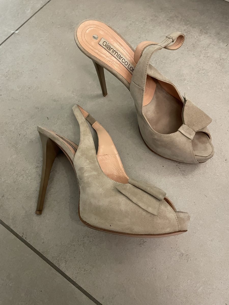 Damenschuhe: Pumps – Gebraucht aus Zunzgen von mel_y6w2