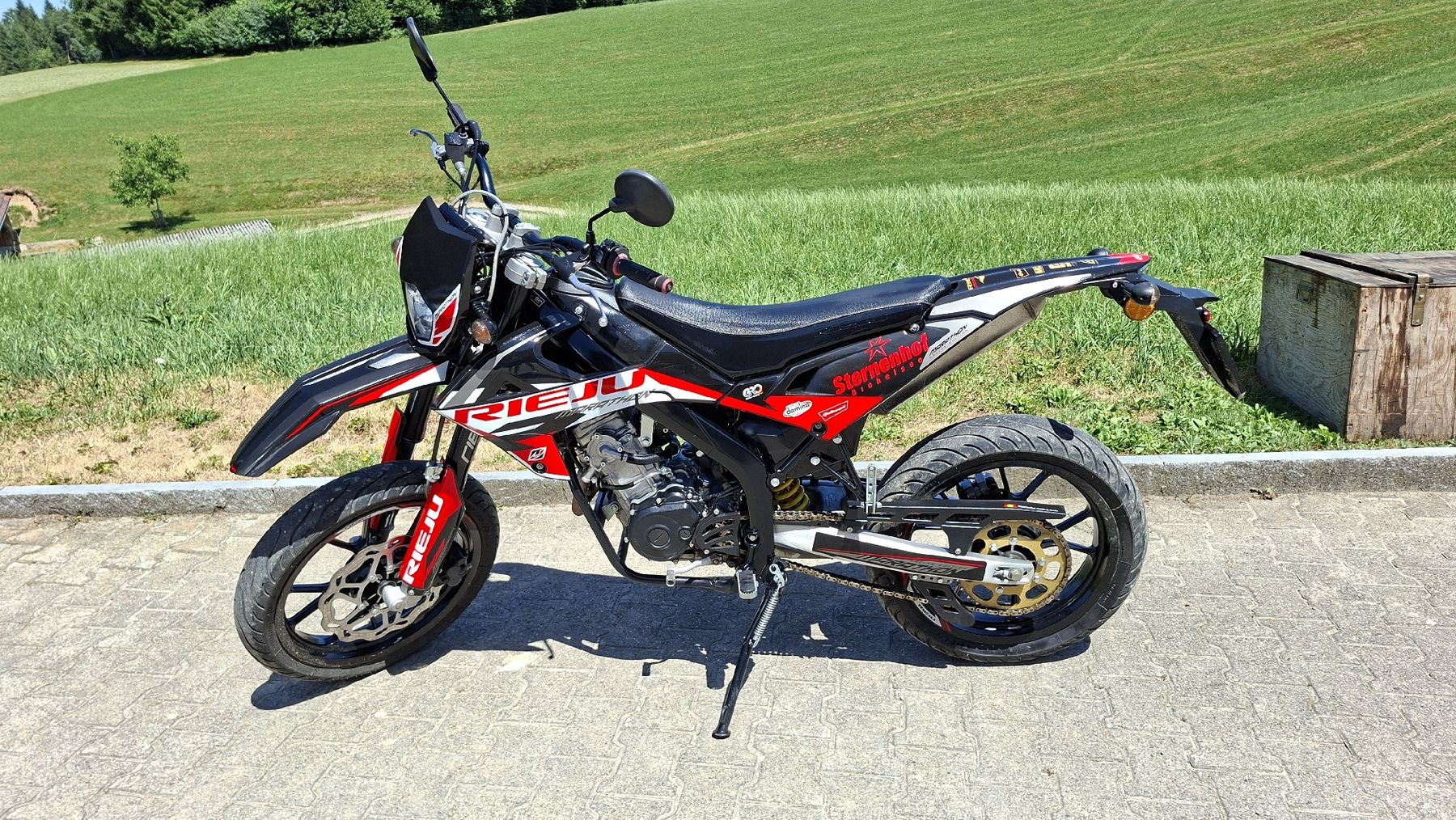 Rieju Strasse: Motorrad Rieju MRT 125 – Gebraucht aus Bütschwil von dev_zq77