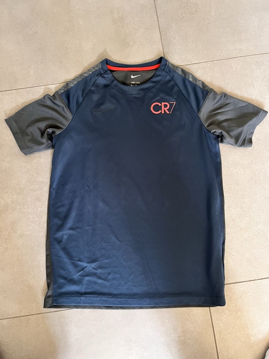 Nike Hemden, T-Shirts & Polos: T-shirt Dri-Fit Nike CR7 – Gebraucht aus Etoy von Sbouchon
