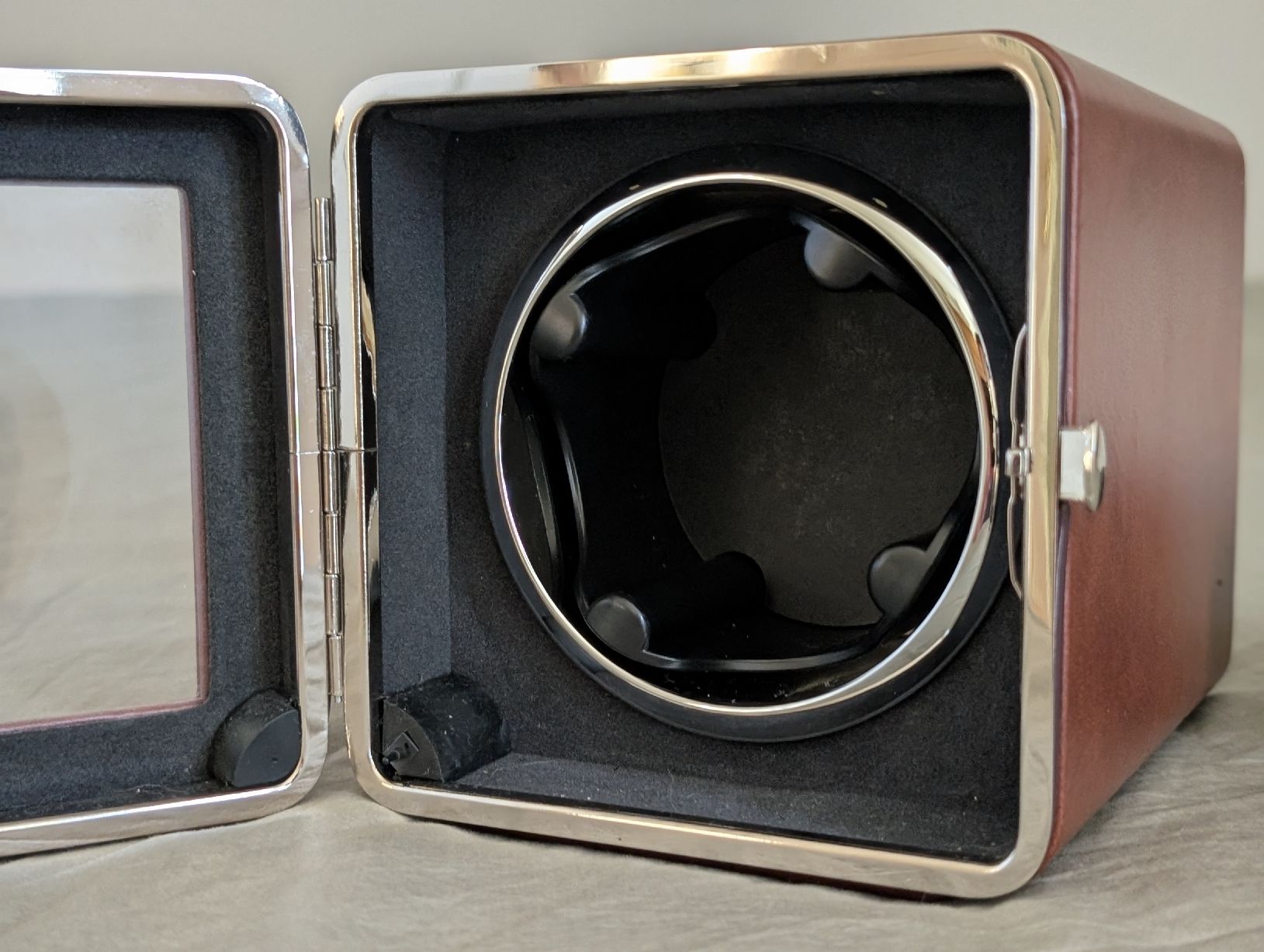 Orologi: Automatic Watch Winder Box Brown - Like New Condition – Usato da Pully venduto da krisnay 2