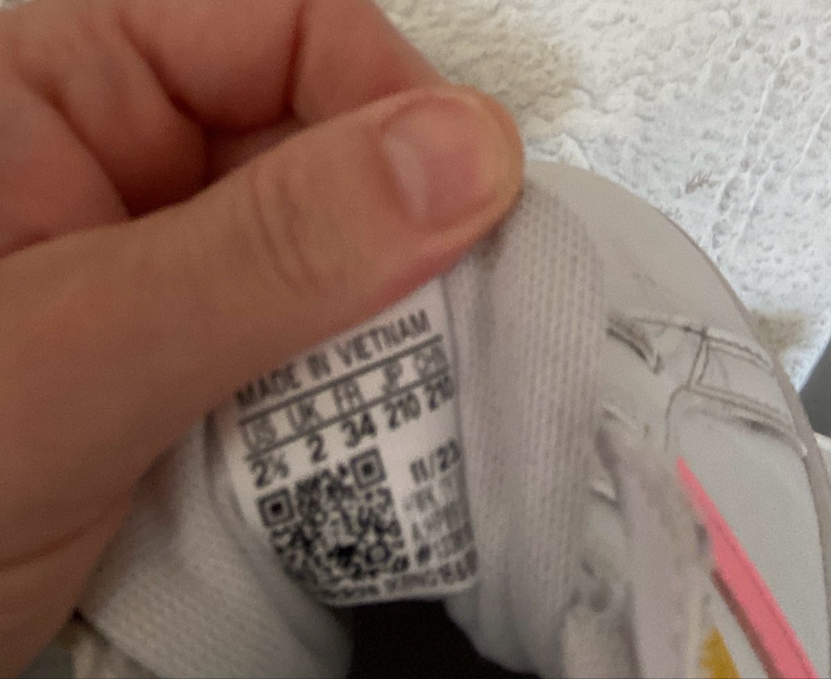 Adidas Scarpe per ragazze: Baskets Adidas 34 – Usato da Moutier venduto da Happyvidedressing 3