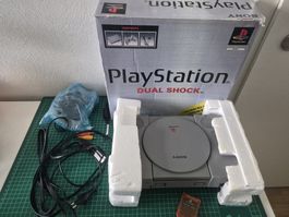 Sony PlayStation Dual Shock SCPH-7502 B Console Boxed in ovp