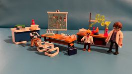 PLAYMOBIL Schule/Klassenzimmer 71330 & Chemielabor 9456
