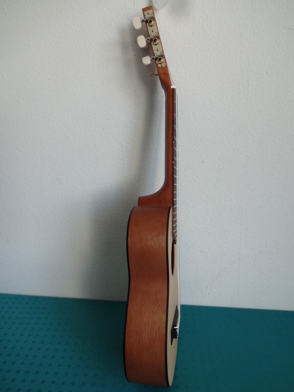 Yamaha Strumenti musicali: Yamaha GL 1 NT Guitalele Natural – Nuovo (secondo la descrizione) da Frauenfeld venduto da jaho13 4