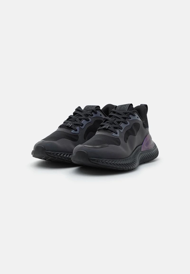 Steve Madden Chaussures hommes: Steve Madden Sneakers, Black Multi, Gr. 41 – D'occasion à Hombrechtikon par Marina00 1