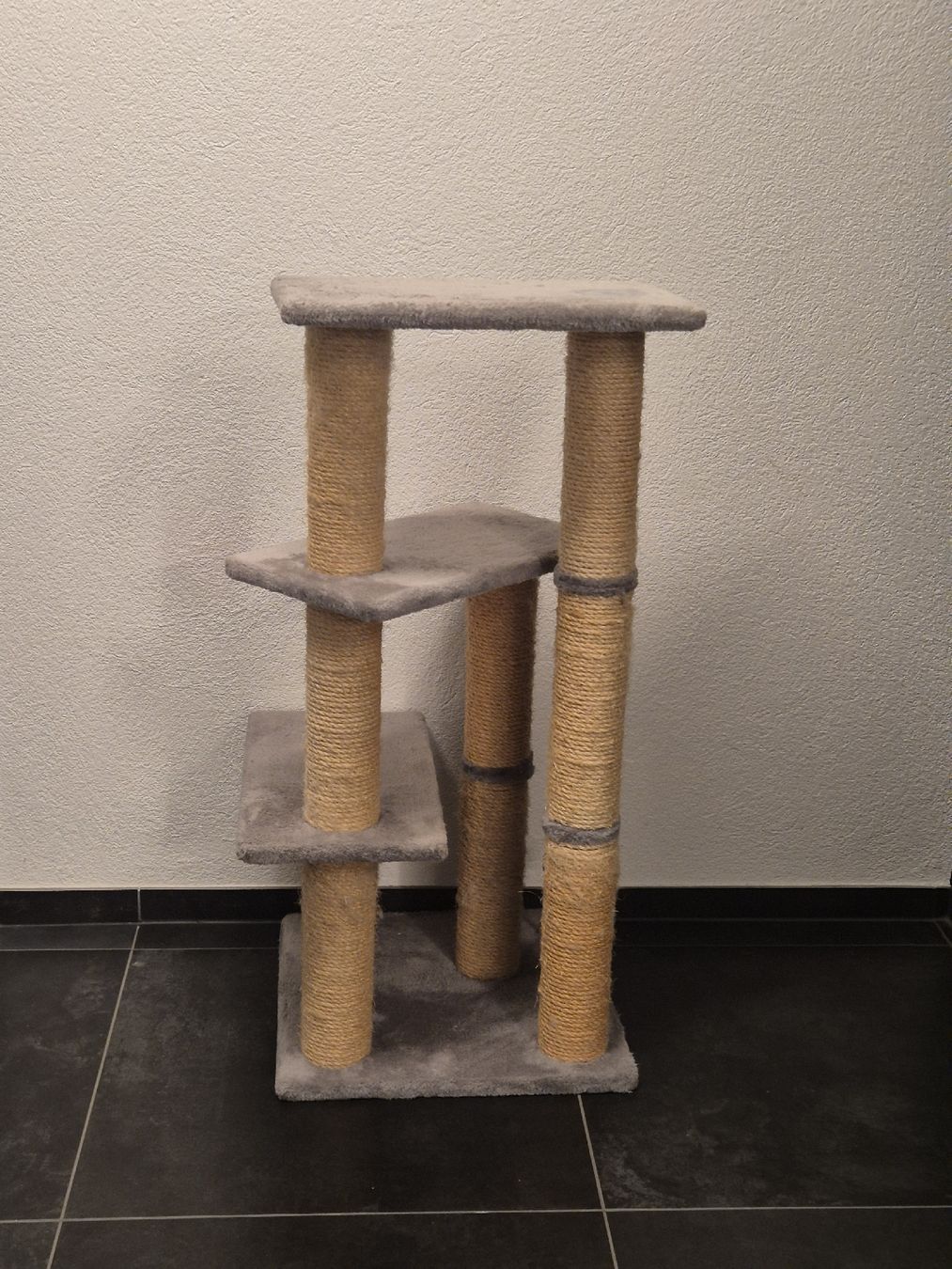 Tiragraffi: Arbre à chat - Katzbaum – Usato da Biel/Bienne venduto da mir_9hrb