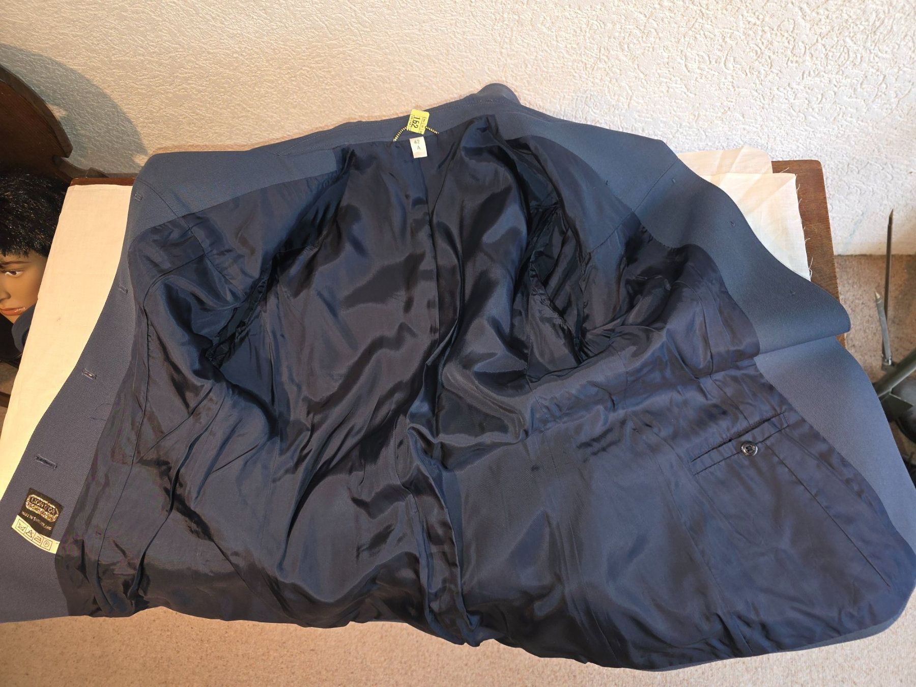 Schweizer Armee Uniformen: FHD / Frauenhilfsdienst Uniform – Gebraucht aus Obermumpf von oiskypoisky 6