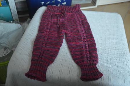 TAILLE 80 - HOSE NEU - HANDARBEIT